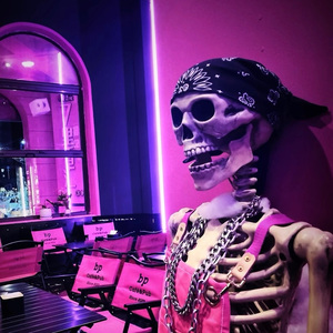 农村少妇野外做爰
